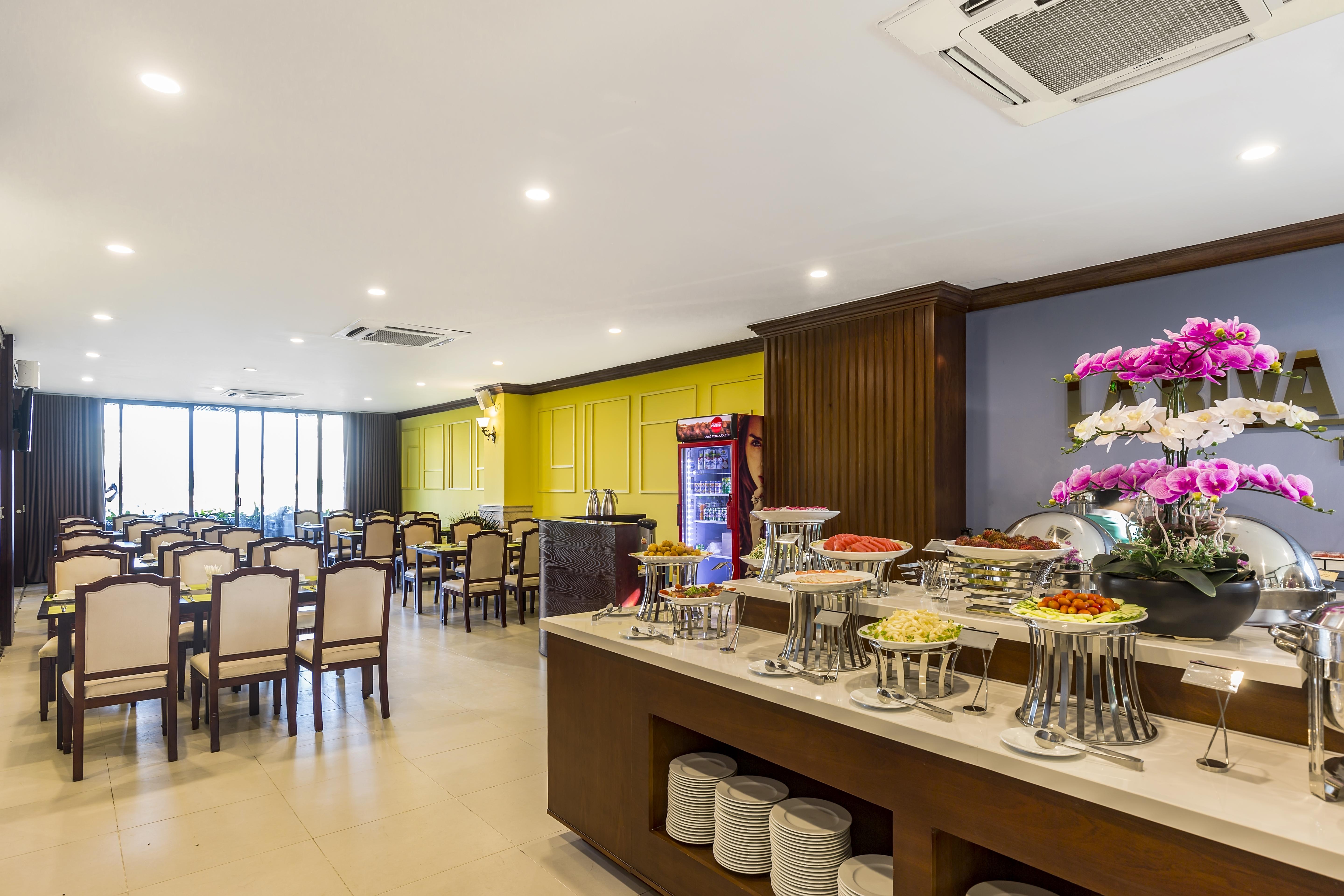 Ibiza Riverfront Da Nang Hotel Powered By Aston Extérieur photo
