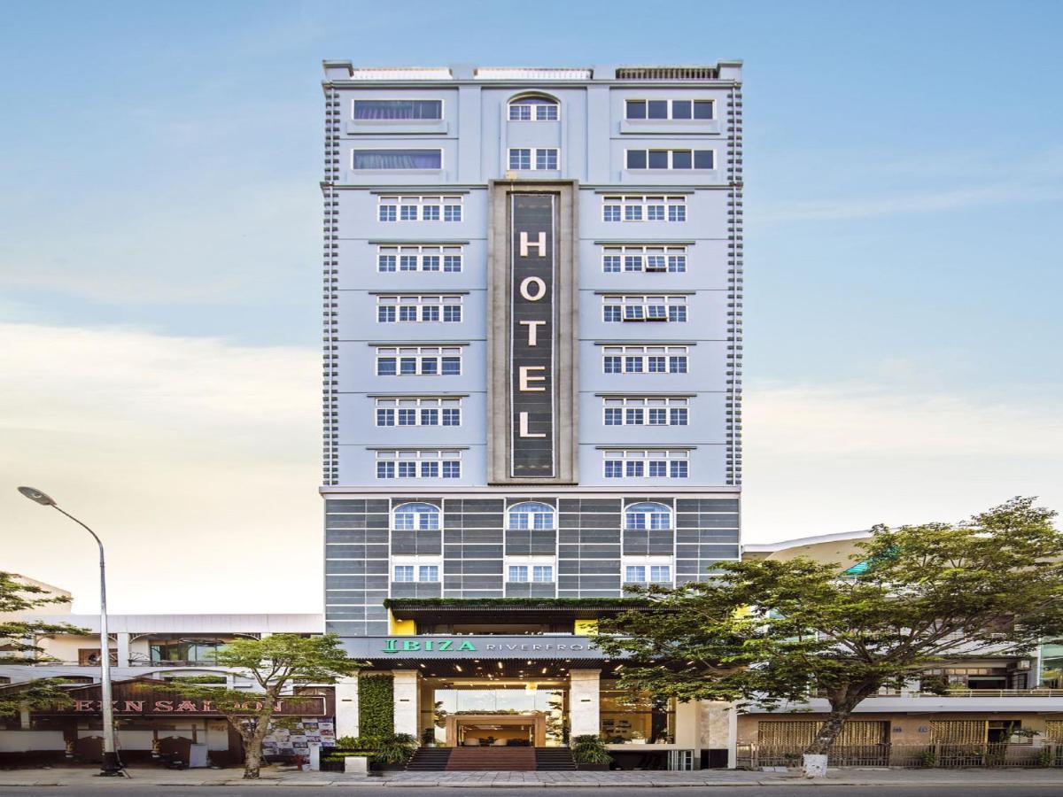 Ibiza Riverfront Da Nang Hotel Powered By Aston Extérieur photo