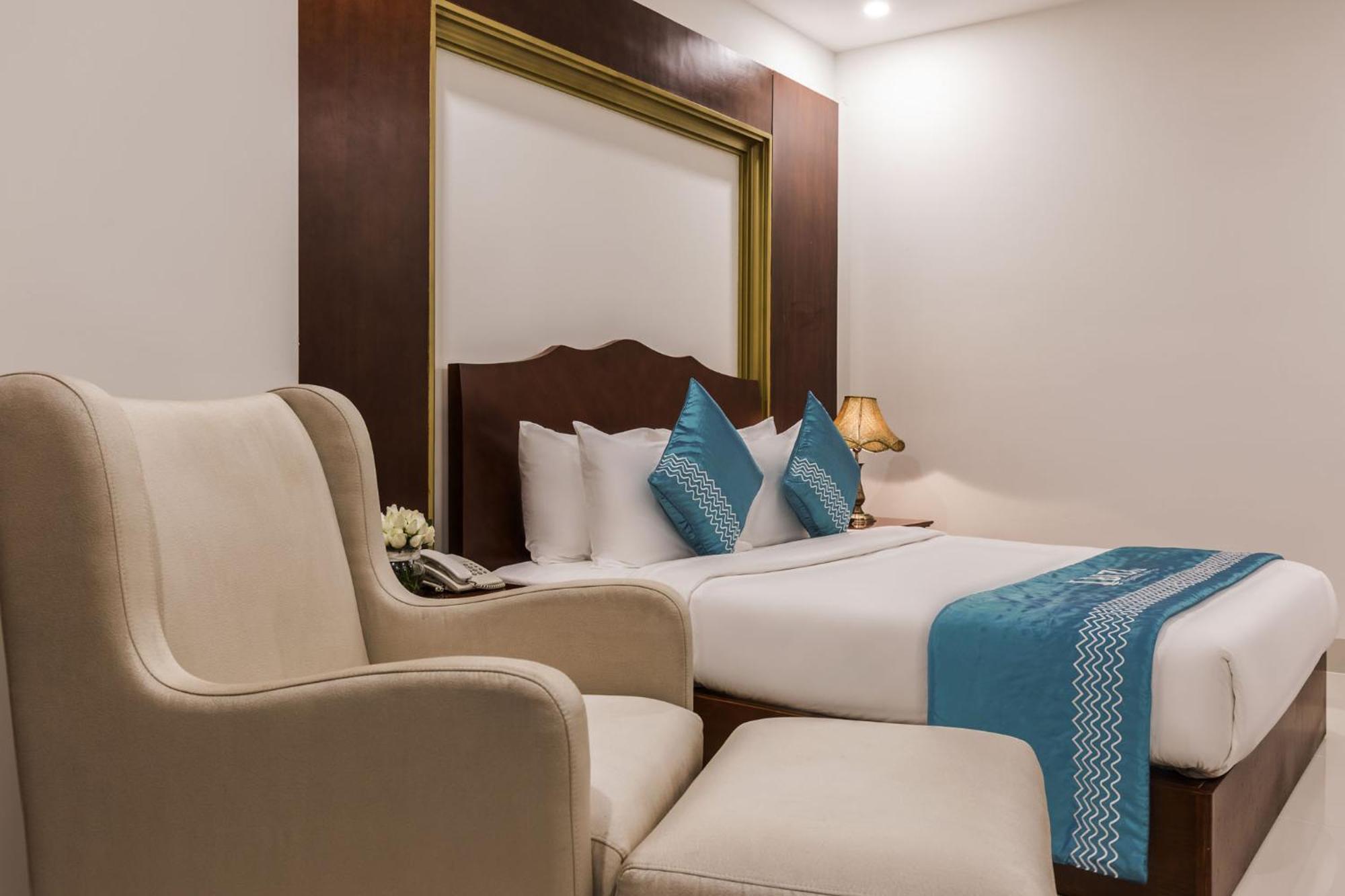Ibiza Riverfront Da Nang Hotel Powered By Aston Extérieur photo