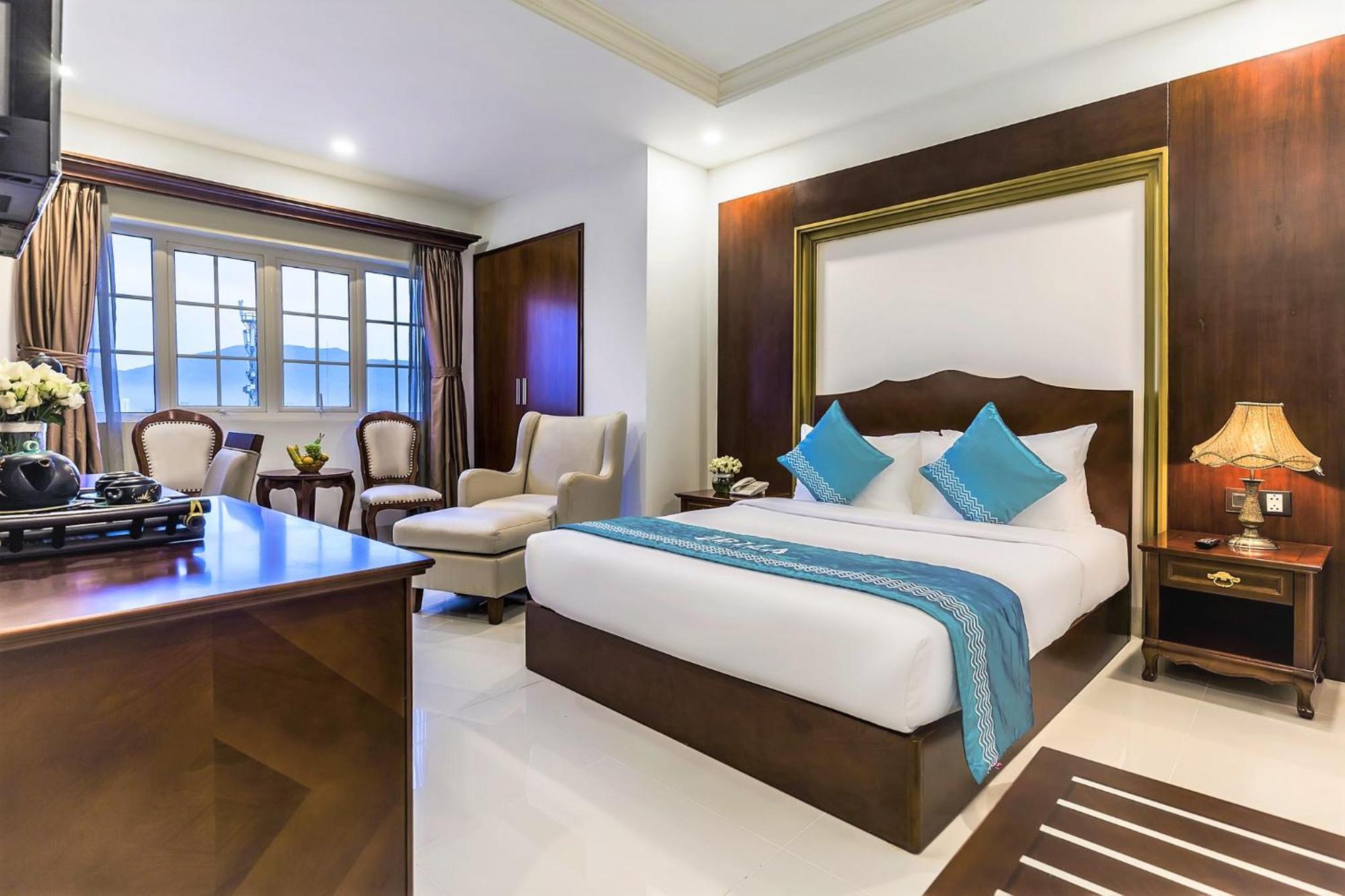 Ibiza Riverfront Da Nang Hotel Powered By Aston Extérieur photo