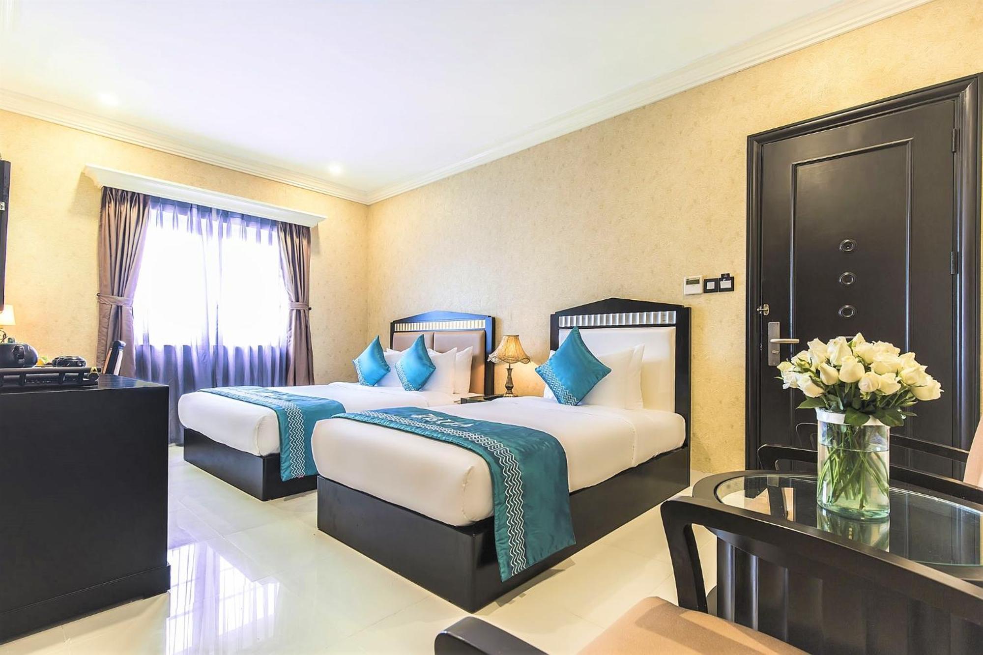 Ibiza Riverfront Da Nang Hotel Powered By Aston Extérieur photo