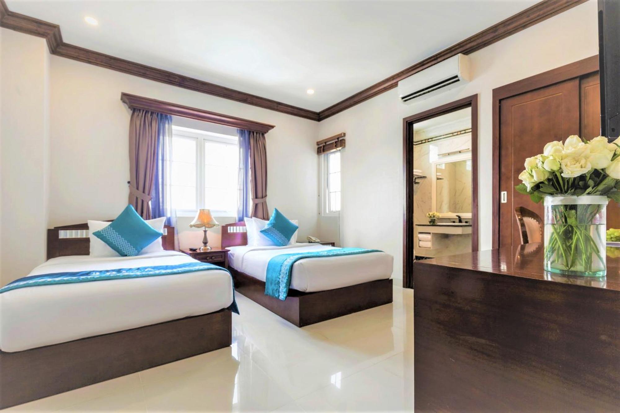 Ibiza Riverfront Da Nang Hotel Powered By Aston Extérieur photo