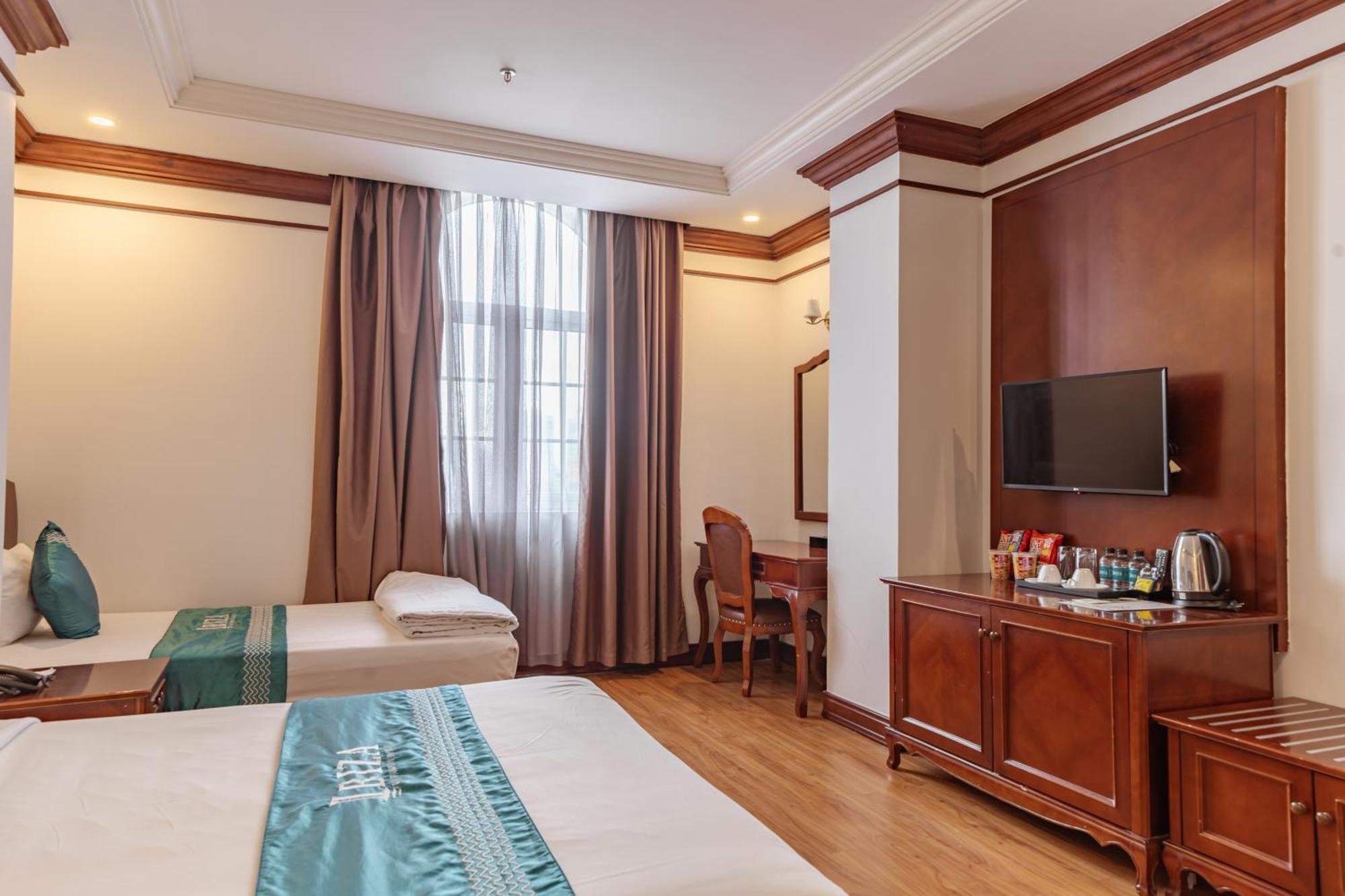 Ibiza Riverfront Da Nang Hotel Powered By Aston Extérieur photo