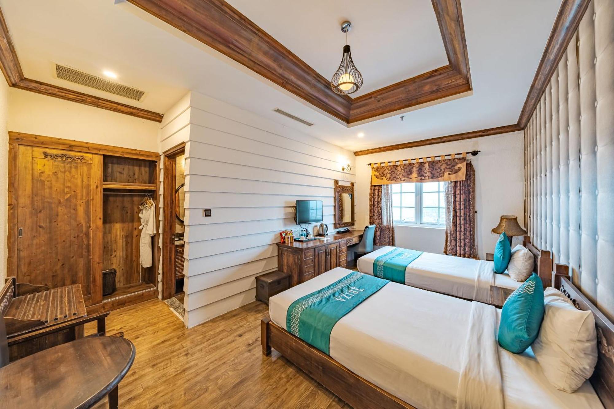 Ibiza Riverfront Da Nang Hotel Powered By Aston Extérieur photo